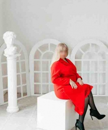 София, 35 лет, 5 размер груди